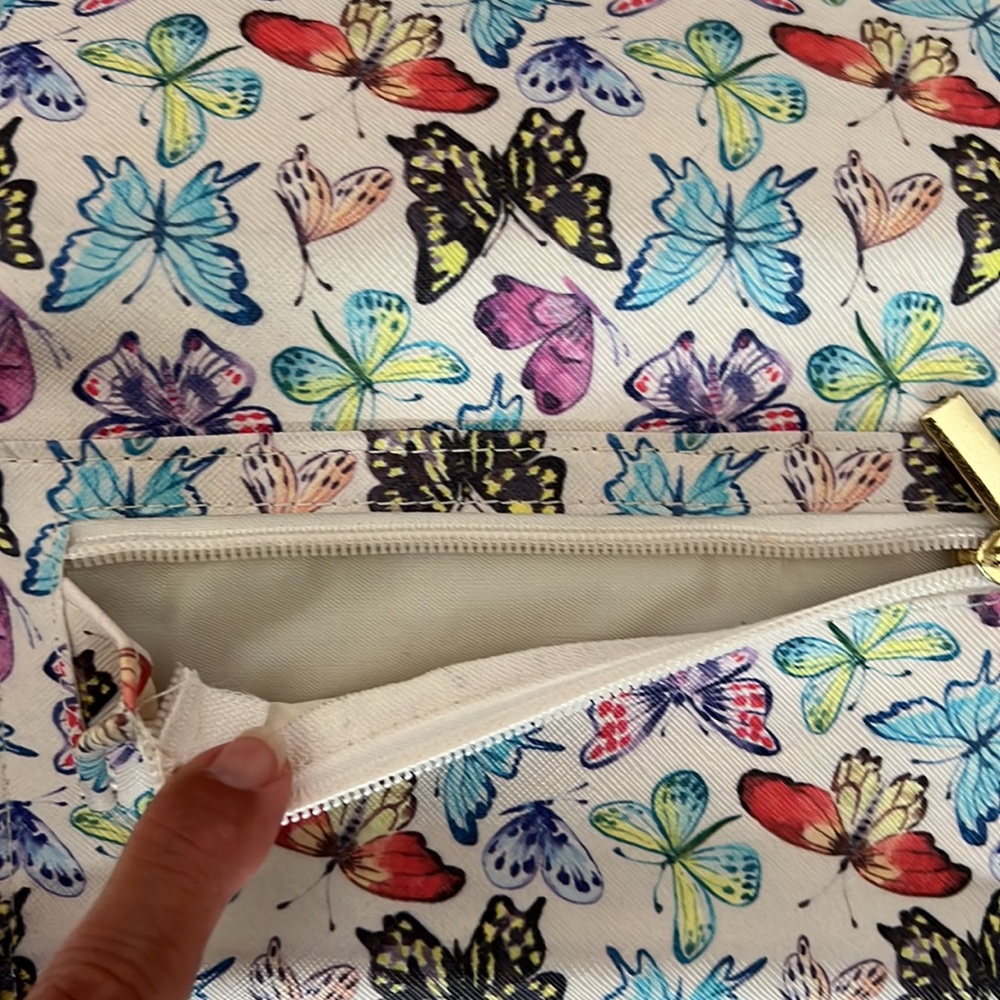 Adorable White Wallet With Multicolored Butterfly Pattern - Picture 8 of 9